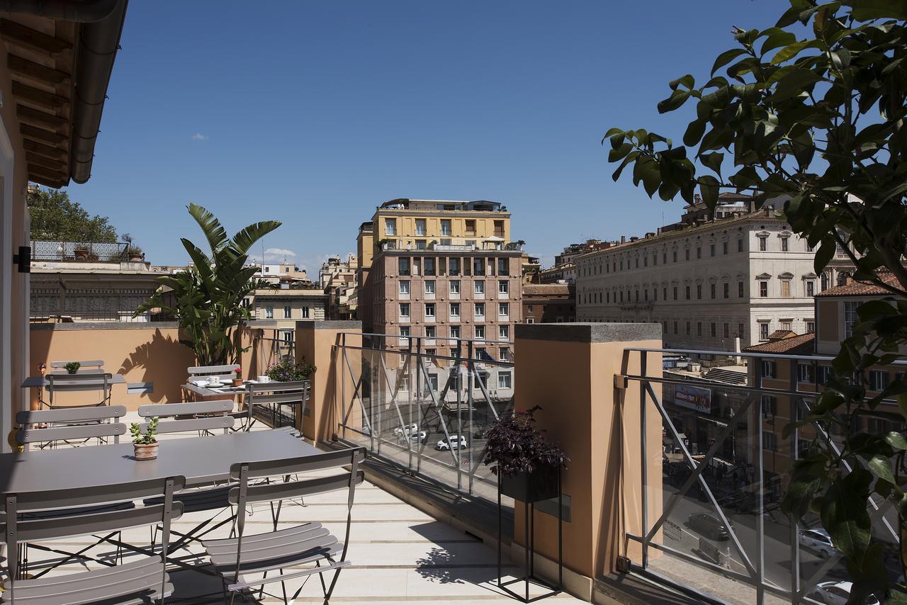 Palazzo Caruso Hotel Rome Exterior photo